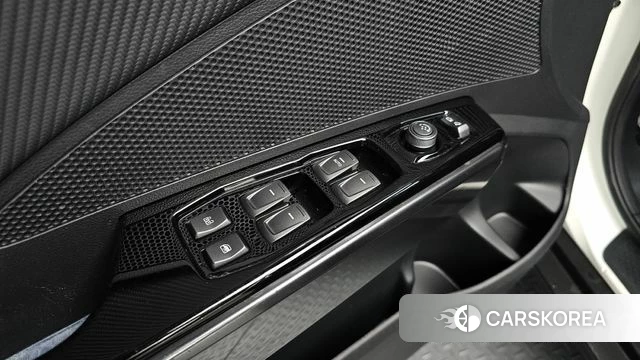 Ssangyong Tivoli Air id 3827311 из Кореи 8