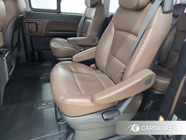 Hyundai The New Grand Starex id 3732830 из Кореи 8