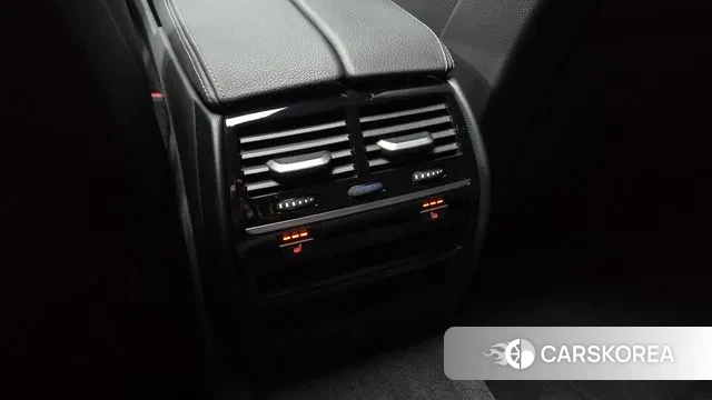 BMW 5 Series (G30) id 3039473 из Кореи 8