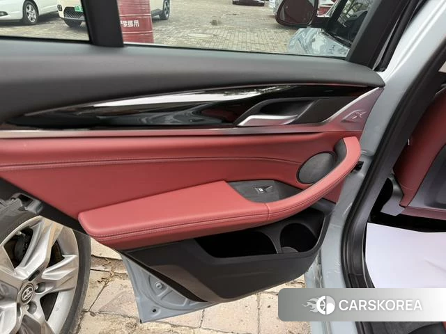 BMW X4 id 4265616 из Китая 8