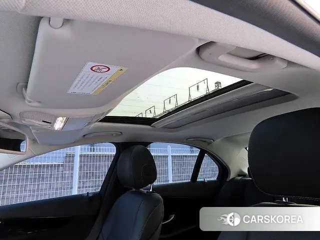 Mercedes-Benz C-Class W205 id 3608435 из Кореи 8