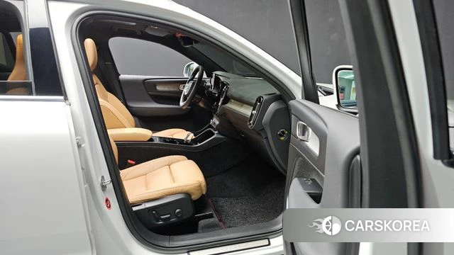 Volvo XC40 id 4388820 из Кореи 8