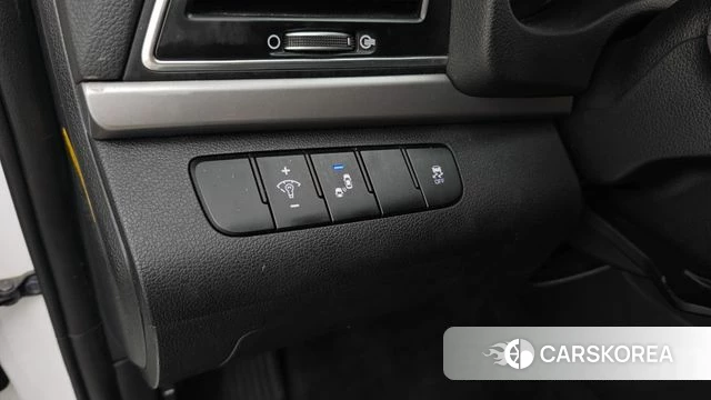 Hyundai Avante AD id 4605260 из Кореи 8