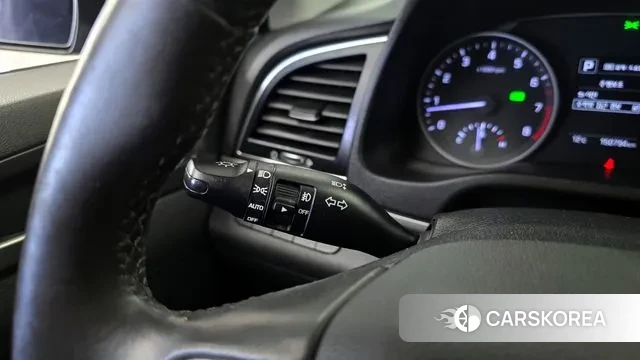 Hyundai Avante AD id 3737225 из Кореи 8