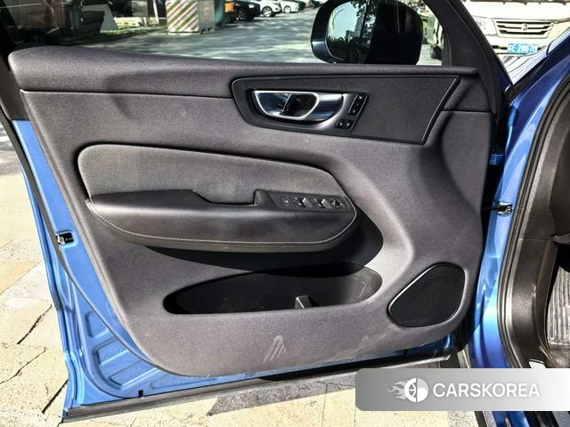 Volvo XC60 PHEV id 4242012 из Китая 8