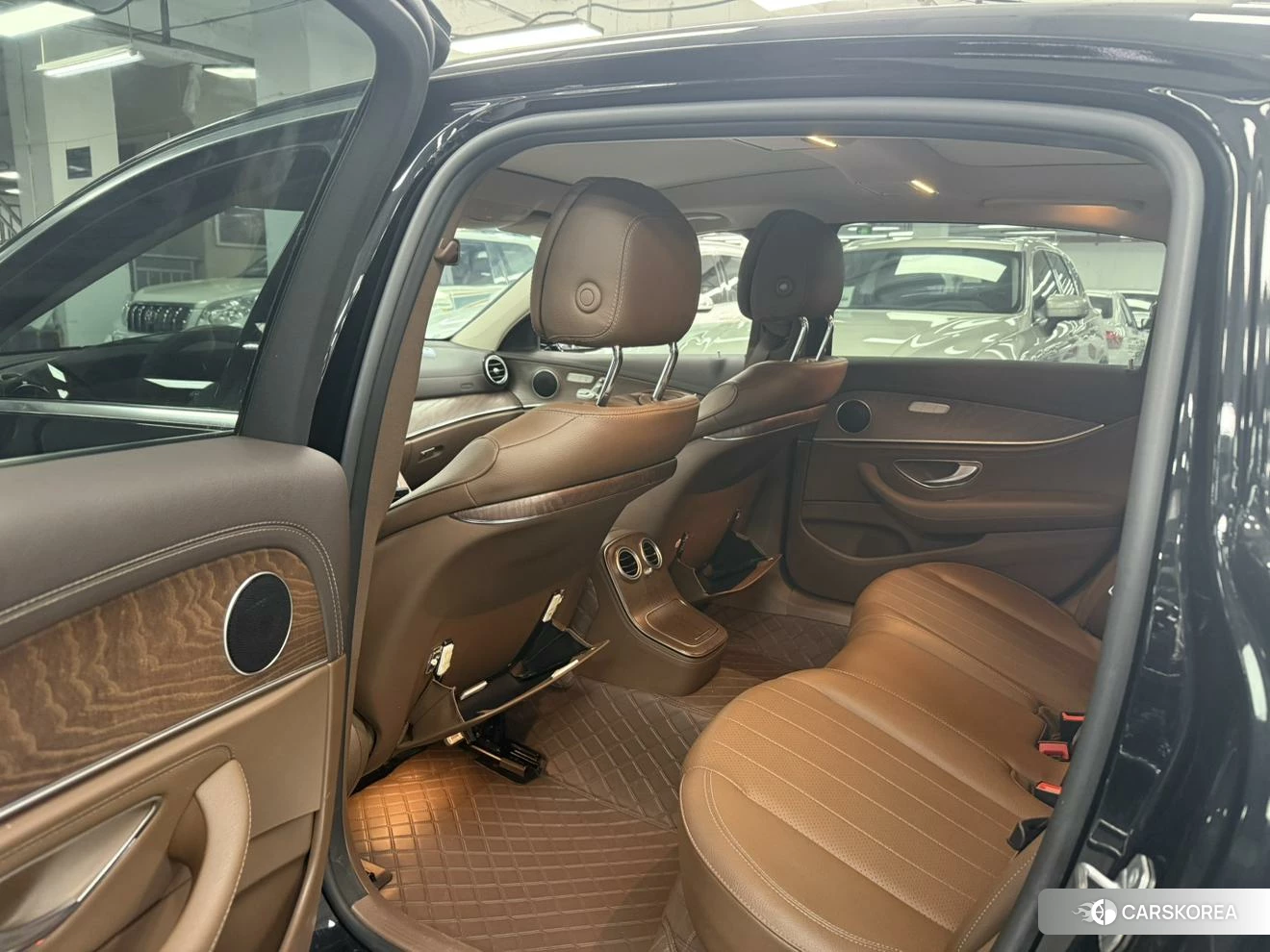 Mercedes-Benz E-class id 4426876 из Китая 8