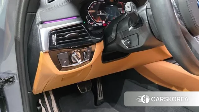 BMW 5 Series (G30) id 3533900 из Кореи 8