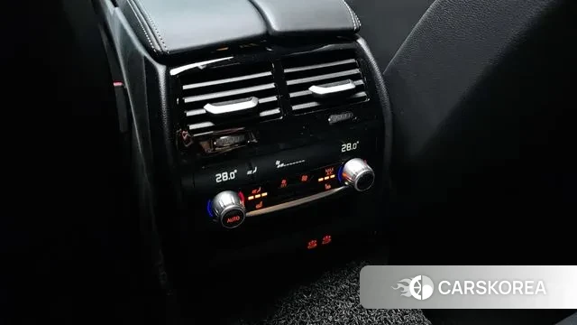 BMW 5 Series (G30) id 3503038 из Кореи 8