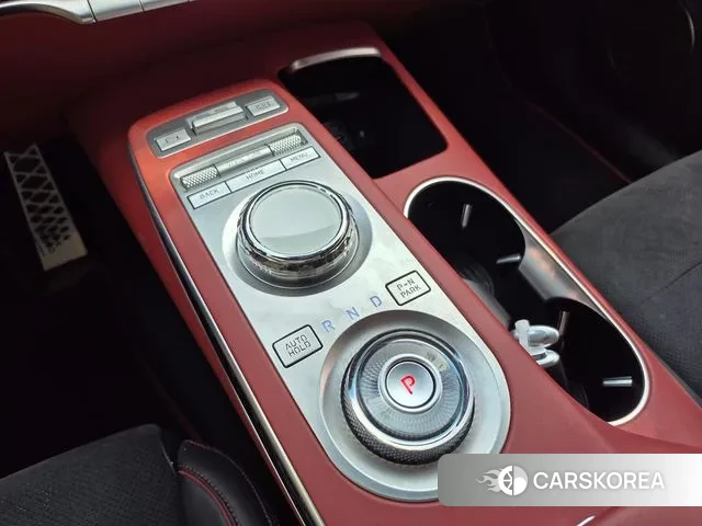 Genesis GV70 id 3028017 из Кореи 8