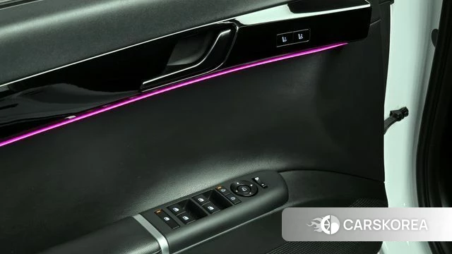 Hyundai Grandeur (GN7) id 3838490 из Кореи 8