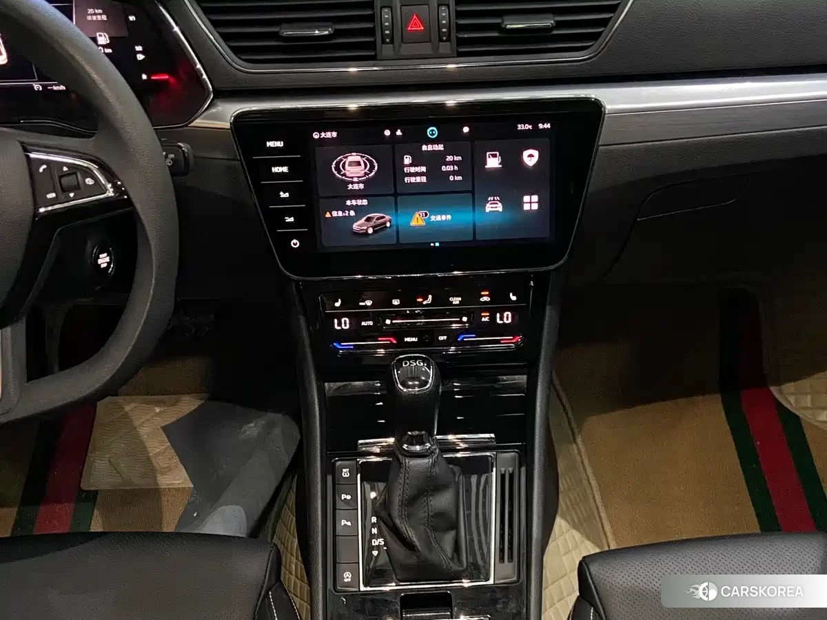 Skoda Superb id 4686135 из Китая 8
