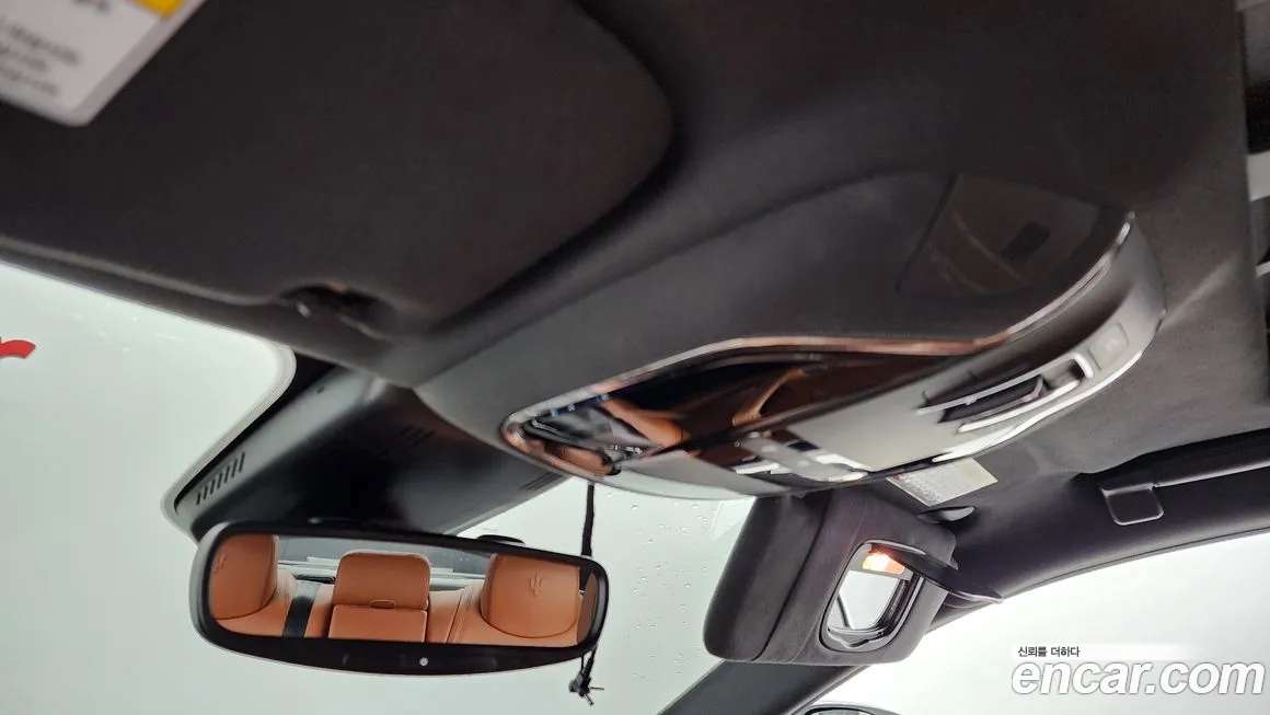 Maserati Quattroporte id 1988319 из Кореи 8