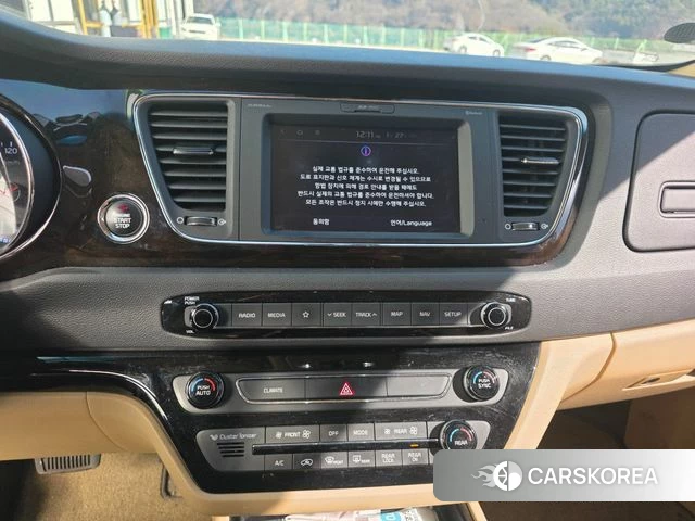 Kia The New Carnival id 4406365 из Кореи 8