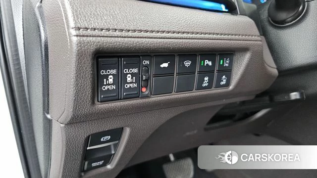 Honda Odyssey id 4196833 из Кореи 8