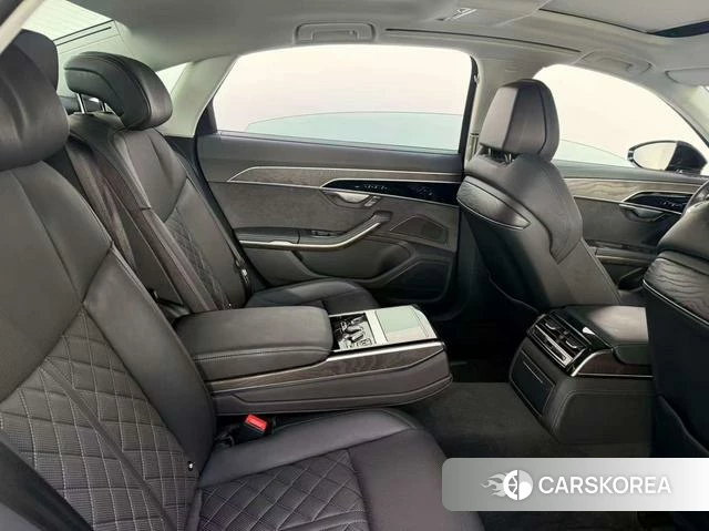 Audi A8 id 4217502 из Китая 8