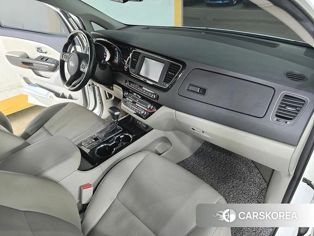 Kia The New Carnival id 4581484 из Кореи 8