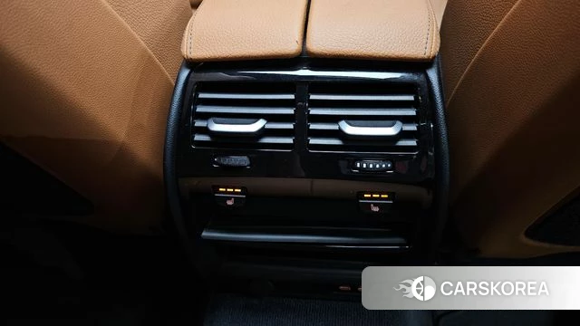BMW 5 Series (G30) id 4388982 из Кореи 8