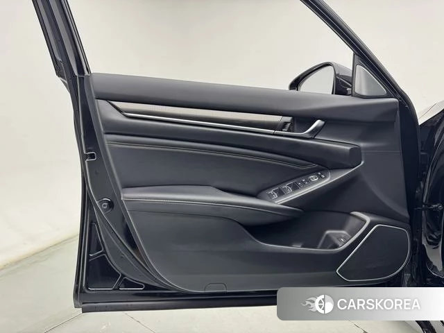 Honda Accord id 4207113 из Китая 8