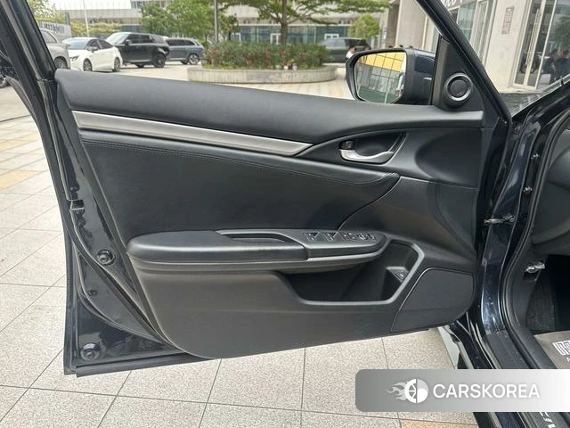 Honda Civic id 4221329 из Китая 8