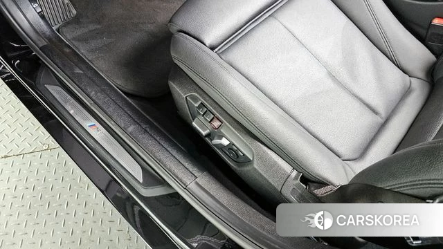 BMW 3 Series (F30) id 3814232 из Кореи 8