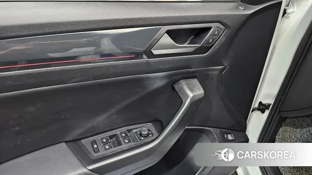 Volkswagen T-Roc id 3349792 из Кореи 8