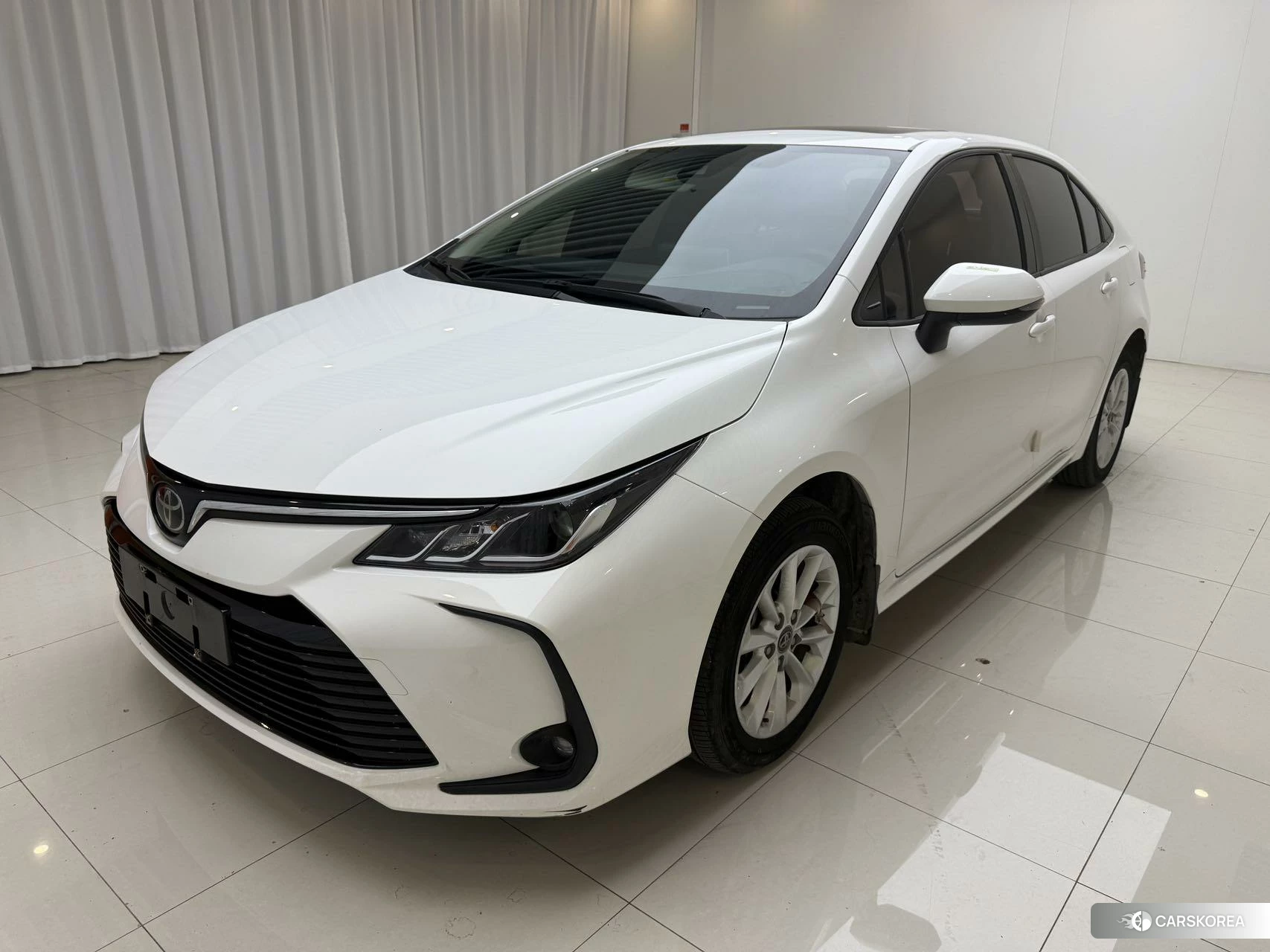 Toyota Corolla id 4467948 из Китая 8