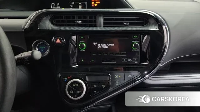 Toyota Prius C id 3766739 из Кореи 8