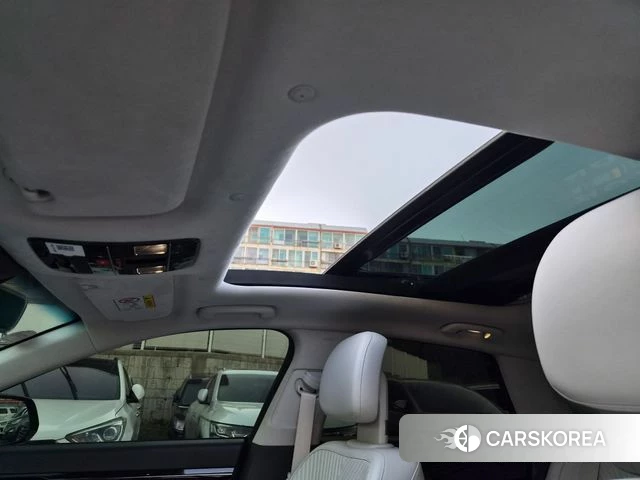 Hyundai Grandeur (GN7) id 4393585 из Кореи 8
