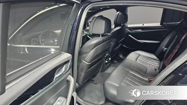 BMW 5 Series (G30) id 3459751 из Кореи 8