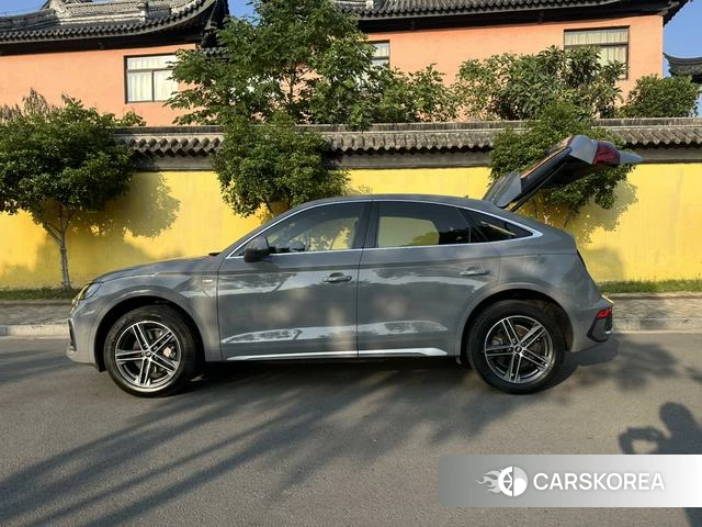 Audi Q5L Sportback id 4335020 из Китая 8
