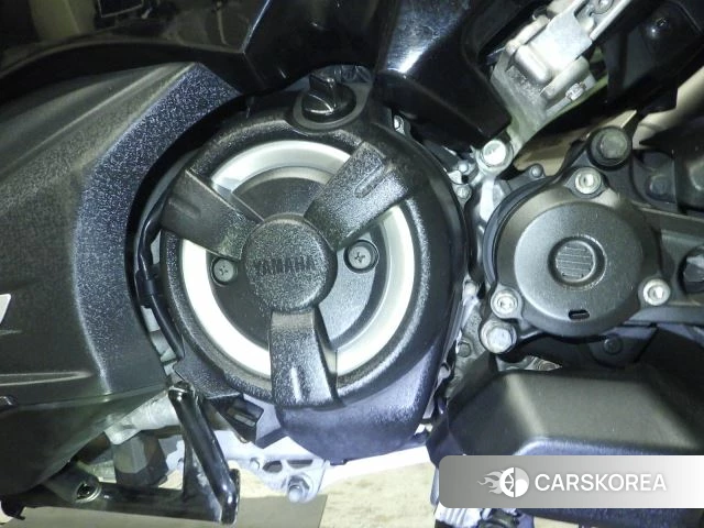 Yamaha T-MAX 530 DX id 3945460 из Японии 8