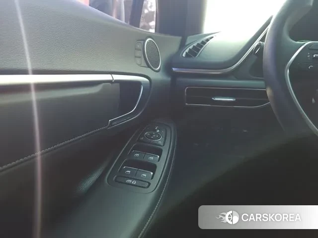 Hyundai Sonata (DN8) id 3666602 из Кореи 8