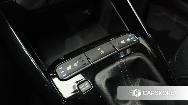 Kia Stonic id 3936021 из Кореи 8