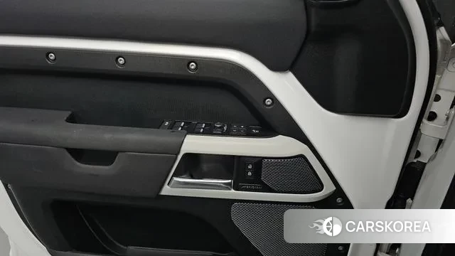 Land Rover Defender (L663) id 3032737 из Кореи 8