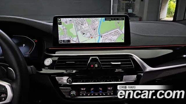 BMW 5 Series (G30) id 2743992 из Кореи 8