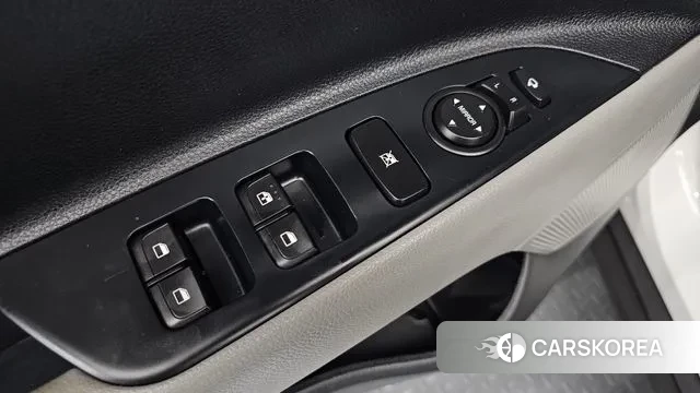 Kia Stonic id 3336594 из Кореи 8