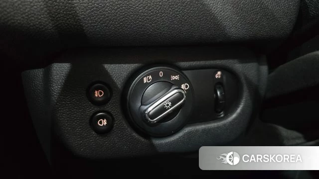 Mini Cooper Clubman id 4339424 из Кореи 8
