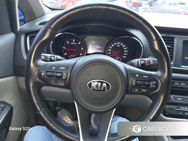 Kia All New Carnival id 4425038 из Кореи 8