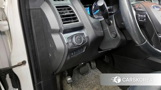 Ford Explorer id 3808247 из Кореи 8