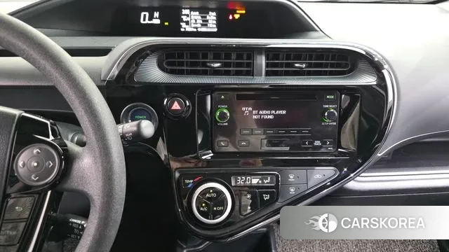 Toyota Prius C id 3583487 из Кореи 8