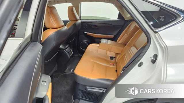 Lexus NX300h id 4285958 из Кореи 8
