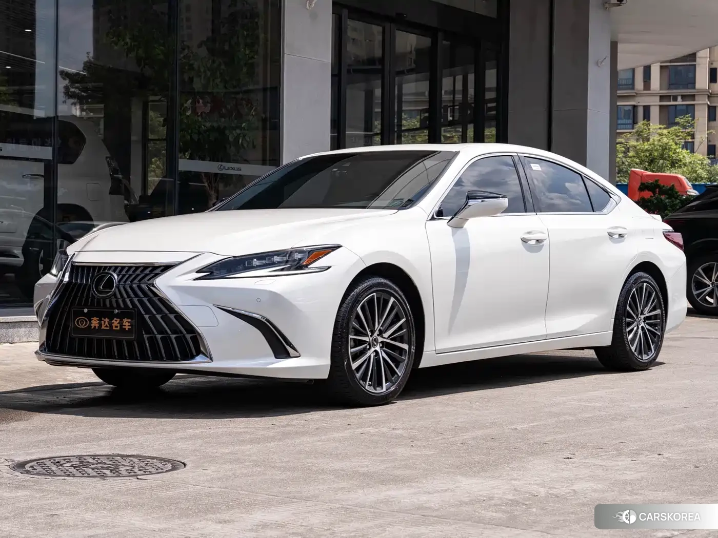Lexus ES id 4686062 из Китая 8