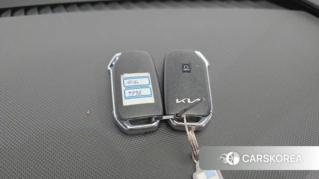 Kia Di Ol Nu Niro id 4763905 из Кореи 8