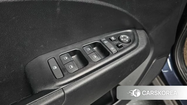 Hyundai Venue id 3834291 из Кореи 8