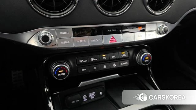 Kia Stinger id 4596328 из Кореи 8