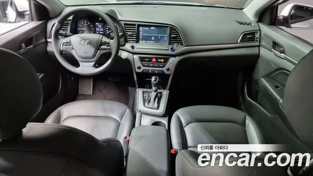 Hyundai Avante AD id 2657918 из Кореи 8