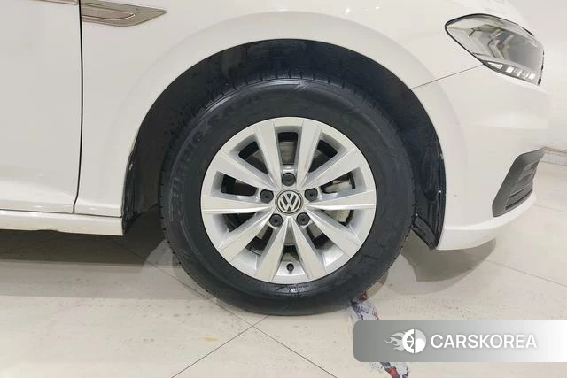 Volkswagen Lavida id 4205679 из Китая 8