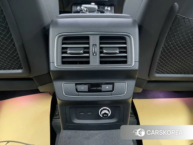 Audi Q5L id 4275623 из Китая 8