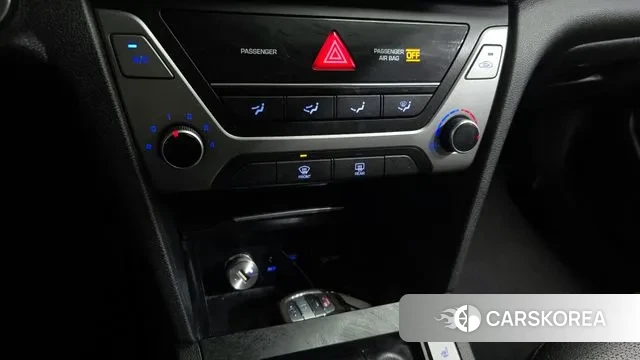 Hyundai Avante AD id 3336635 из Кореи 8