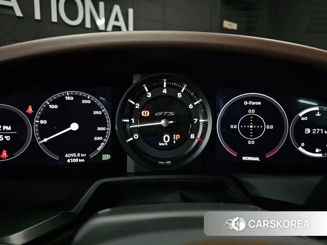 Porsche 911(992) id 3230284 из Кореи 8